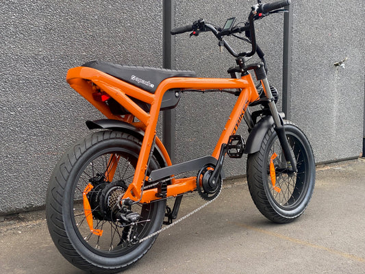 APACHE E-Bike. 20 x 4 Papaya Orange. Front Suspension.