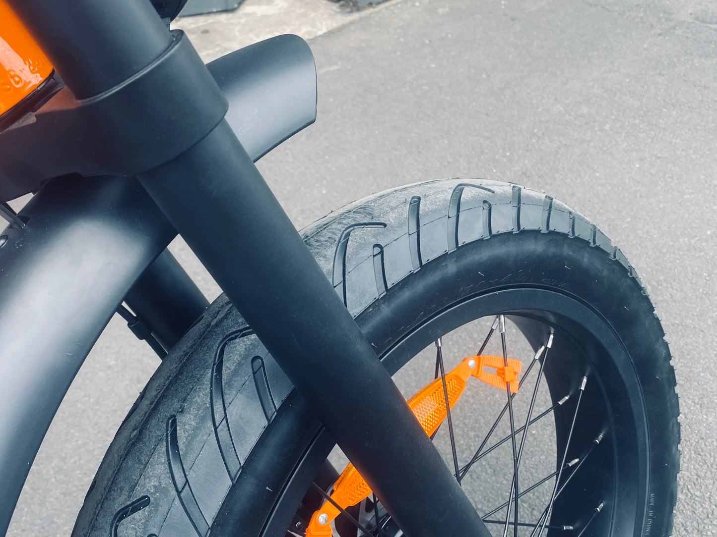 APACHE E-Bike. 20 x 4. Orange or Grey